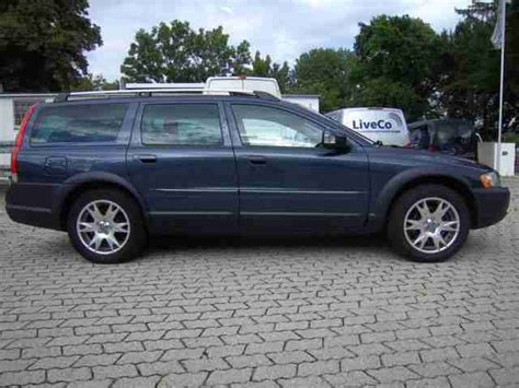 Volvo XC 70 D5 AWD Summum Autom Navi Xenon Tolle Angebote In Volvo