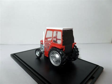 Oxford 76mf001 Mf001 1 76 Oo Scale Massey Ferguson 135 Tractor Red White Cab