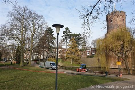 Vijver Kronenburgerpark Krijgt Schoonmaakbeurt Nieuws Uit Nijmegen