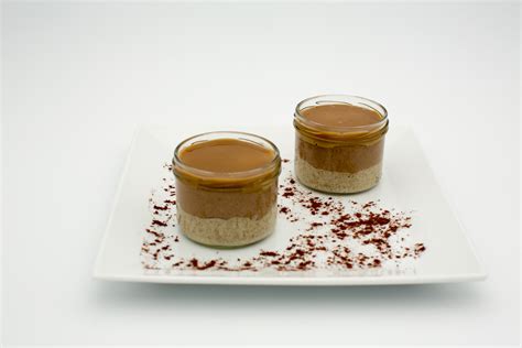 Pudding De Chia Au Chocolat Et Beurre D Arachide Avec Sauce Caramel