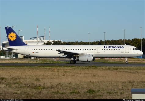 D AIRF Lufthansa Airbus A321 131 Photo by Björn Huke ID 1395754