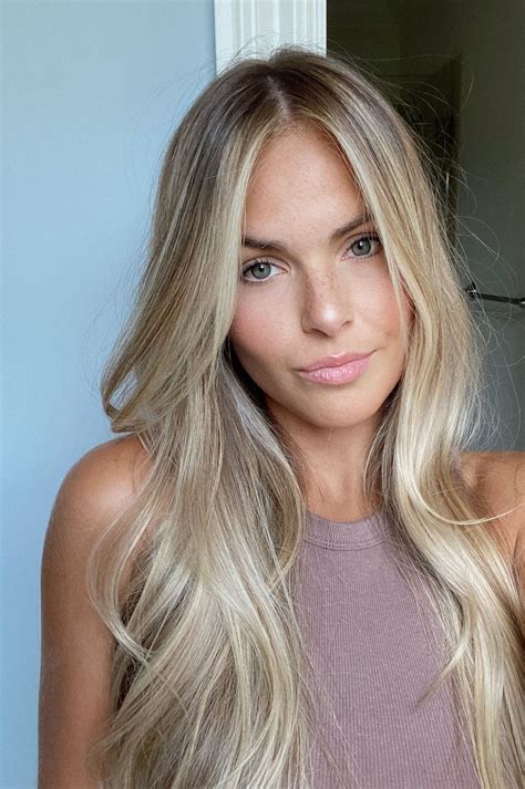 Natural Warm Blonde Summer Blonde Hair Blonde Hair Color Balayage Hair