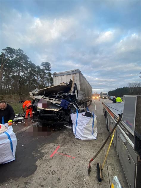 Tödlicher Unfall auf der A2 bei Burg LKW fährt ungebremst auf Stauende auf