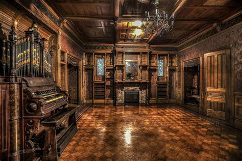 Journey Through Winchester Mystery House