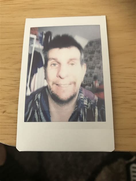 Selfie (Instax mini 11). : r/instax