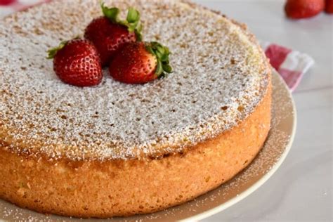 Italian Sponge Cake | 3 Ingredients (Pan di Spagna) - This Italian Kitchen