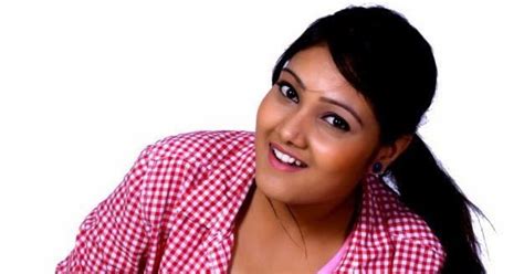 Hot Hostel Girl Priyanka Naughty Poses Exposing Bulging Melons Deep Navel Exposing Unseen