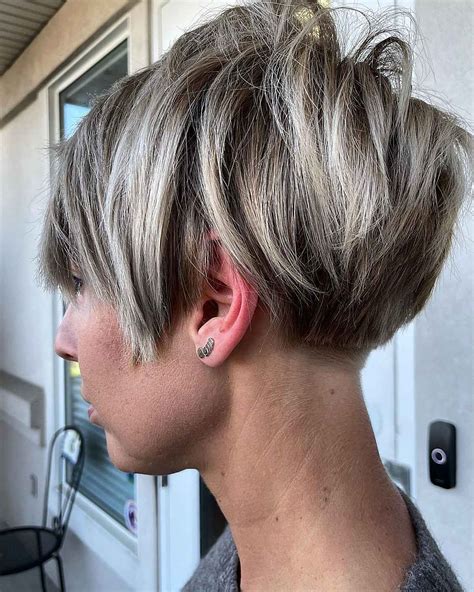 20 Short Stacked Pixie Bob Haircuts For A Cute And Sassy Look