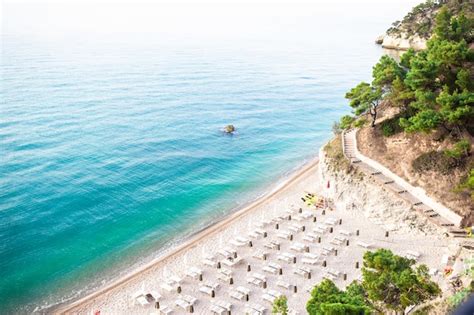 Mattinata Faraglioni Pilas Y Playa Costa De Mergoli Vieste Gargano