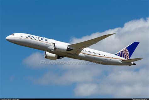 N United Airlines Boeing Dreamliner Photo By Andras Regos