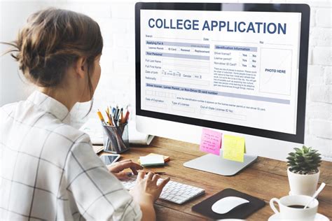 College Application Deadlines for 2024 | University HQ