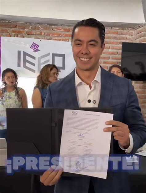 Recibi Felifer Mac As Constancia De Mayor A Como Pr Ximo Alcalde De