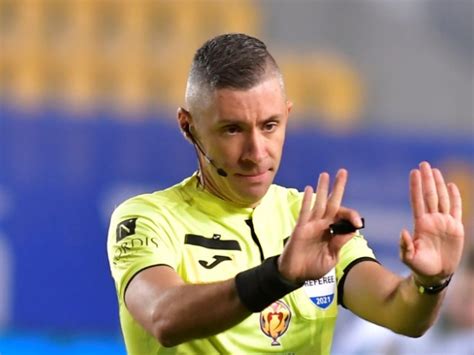 Radu Petrescu o arbitrează pe Fiorentina în Conference League Cine va