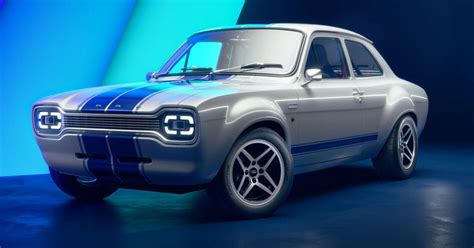 Новий Ford Escort Mk1 RS Ретро стиль із сучасними технологіями