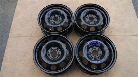 FELGI STALOWE DACIA DUSTER 5X114 3X16 ET 50 X 6 5J 403000414R za 800 zł