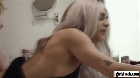 See Busty Transsexuals Anal Fuck Assholes And Sucking Cocks