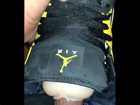 Mi Amigo Se Folla A Sus Jordans XVIDEOS