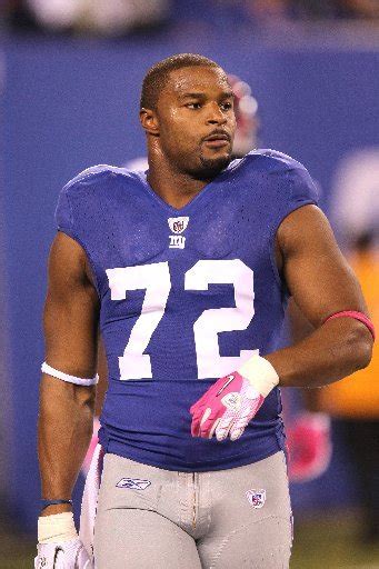 Giants' Osi Umenyiora starts holdout, is assessed a $30,000 fine - nj.com