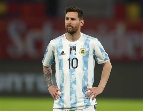 La Camiseta Especial Con La Que Lionel Messi Y La Selección Le Rindió