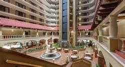 Kansas City Plaza Hotels - Embassy Suites Plaza