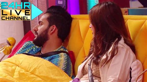 Bigg Boss Ott 2 Live Jiya Shankar Aur Abhishek Malhan Ek Bed Par Kahi