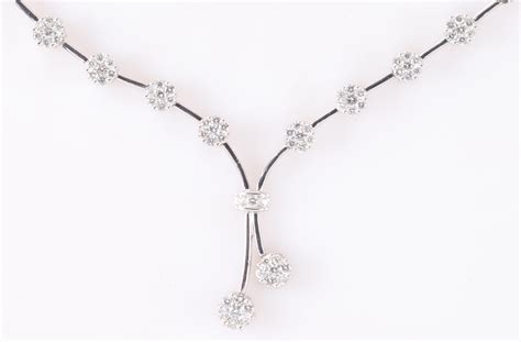 Brillant Collier Zus Ct Grav Blumen Schmuck Und Uhren