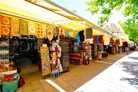 Souvenirs O Tiendas De Regalos En El Museo Al Aire Libre De Goreme En