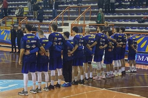 Basket Serie B I Lions Bisceglie Ricominciano A Vincere