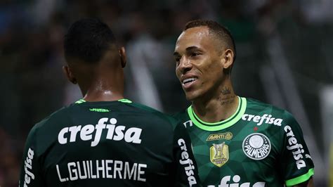 Abel Ferreira Rasga Elogios Para Breno Lopes No Palmeiras