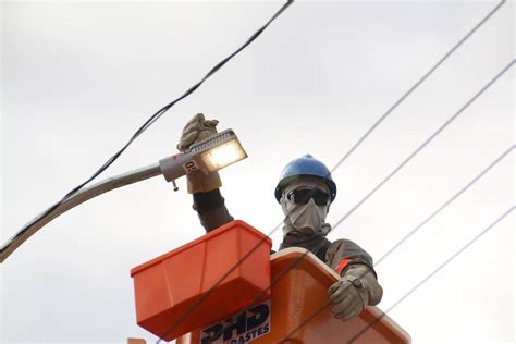 Mais De 4100 Lâmpadas Comuns Já Foram Trocadas Por Led Em Ponta Grossa