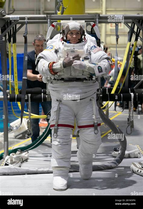 Veteran Astronaut Anne C Mcclain Suits Up In Nasas Neutral Buoyancy Lab For Weightlessness