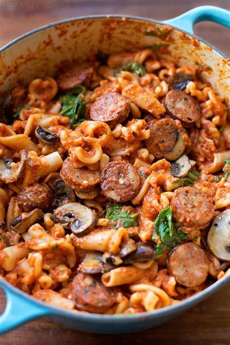 Sausage Mushroom Spinach Pasta With Red Pepper Sauce Recipe