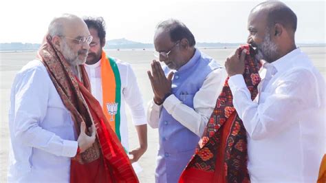 Forget Sectarian Differences Amit Shah Tells Telangana Bjp Leaders