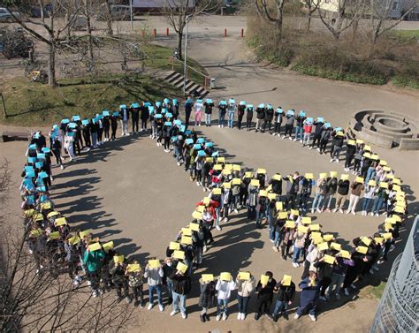 Ein sichtbares Zeichen für den Frieden Geschwister Scholl Realschule