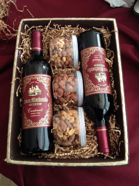 Wine T Basket Nuts Are A Good Idea To Add To The Wine Basket Cool Stuff Pinterest Wine