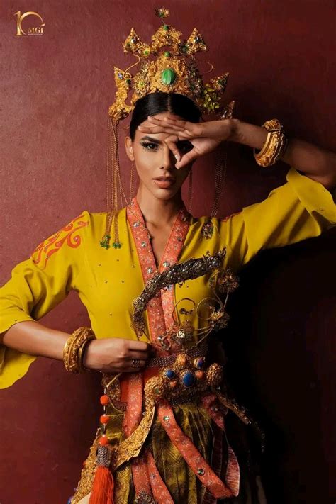 Photoshoot Finalis Mgi Dalam Balutan Pakaian Bali