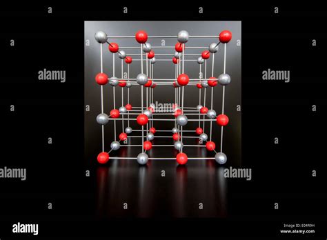 Nacl crystal lattice hi-res stock photography and images - Alamy