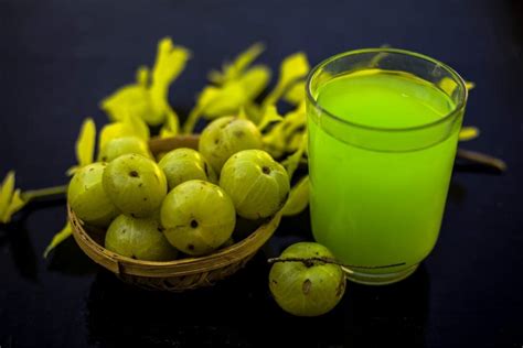 Benefits Of Amla Juice And How To Make It At Your Home