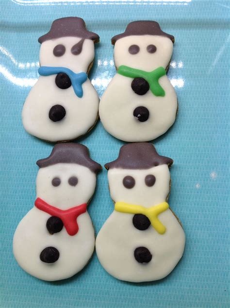 Snowman Dog Cookies From Sawyers Pet Bakery In Mission Viejo Ca