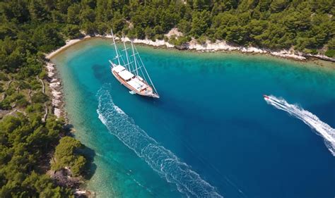 Honeymoon Cruising Destinations in Croatia | Croatia Cruise