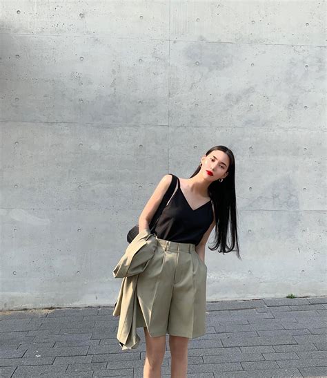 Học lỏm 8 chiêu ăn mặc từ hot girl Bạch Tuyết cao 1m70 xứ Hàn bạn nhất định lên level mặc