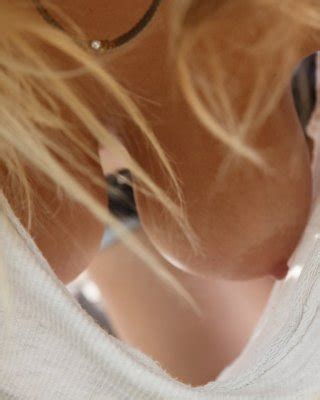 Downblouse Nipple Peeks 257 Porn Pictures XXX Photos Sex Images 3819400 Page 3 PICTOA
