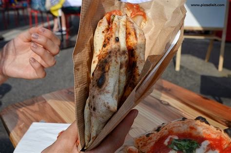 Pizza A Portafoglio In Naples What Is Where To Eat It And The Recipe