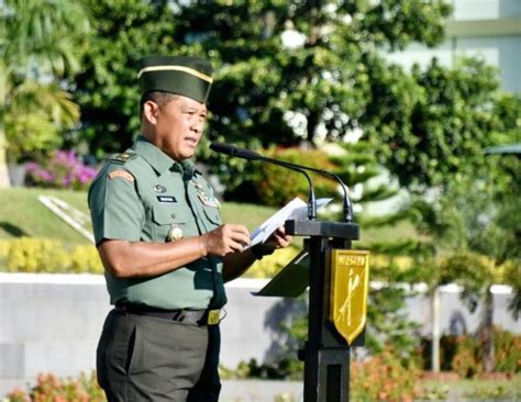 Pimpin Upacara Peringatan Hari Kebangkitan Nasional Kapoksahli Bacakan