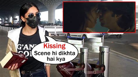 Mrunal Thakur React On Kissing Scene On Shahid Kapoor In Jersey Snapped