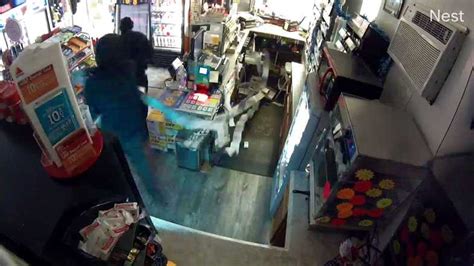 Men Use Sledgehammer To Break Into Gas Station Steal Cigarettes Lottery Tickets