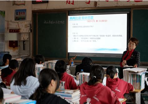 送培送教促教研 名师引领促成长！龙岩市名优教师来武东中学开展送培送教活动复习教学