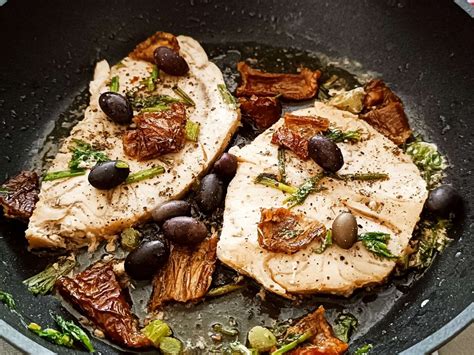 Pesce Spada In Padella Con Pomodori Secchi E Olive Economista Salutista