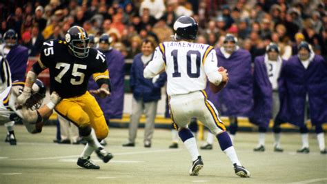 10 Best Minnesota Vikings QBs of All-Time | Yardbarker