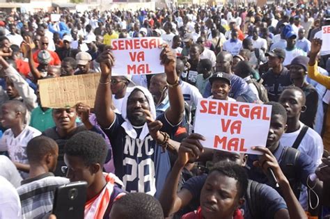 Manifestations Entre Le Er Et Le Juin Le Gouvernement Annonce Des